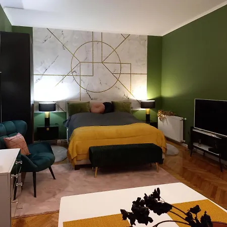 Glam Apartman Miskolc Exterior foto